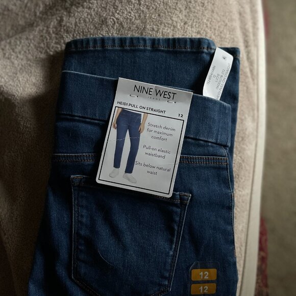 Nine West Heidi Pull On Straight Leg Jeans size 12 NWT - Picture 9 of 11